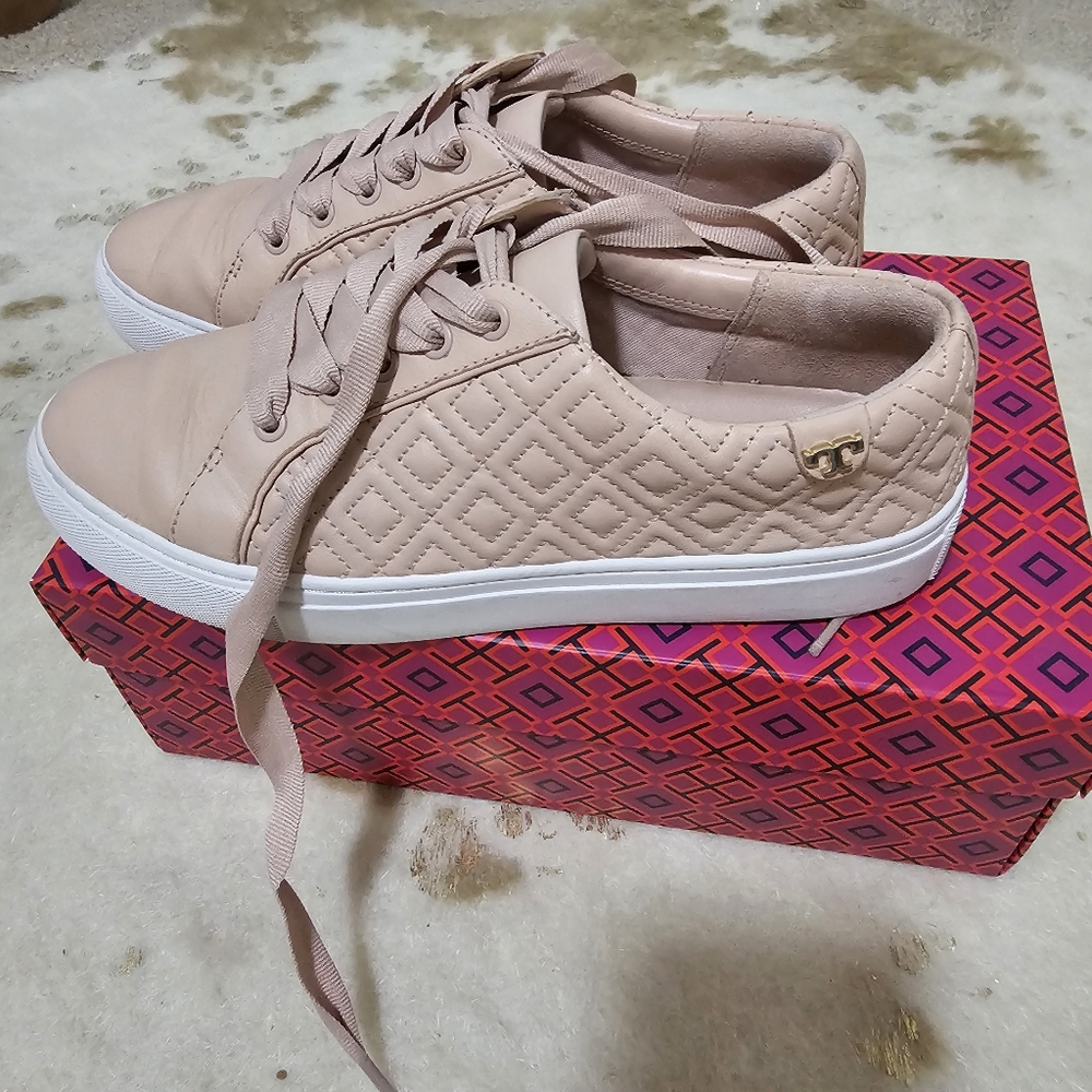 Tory Burch Sneakers